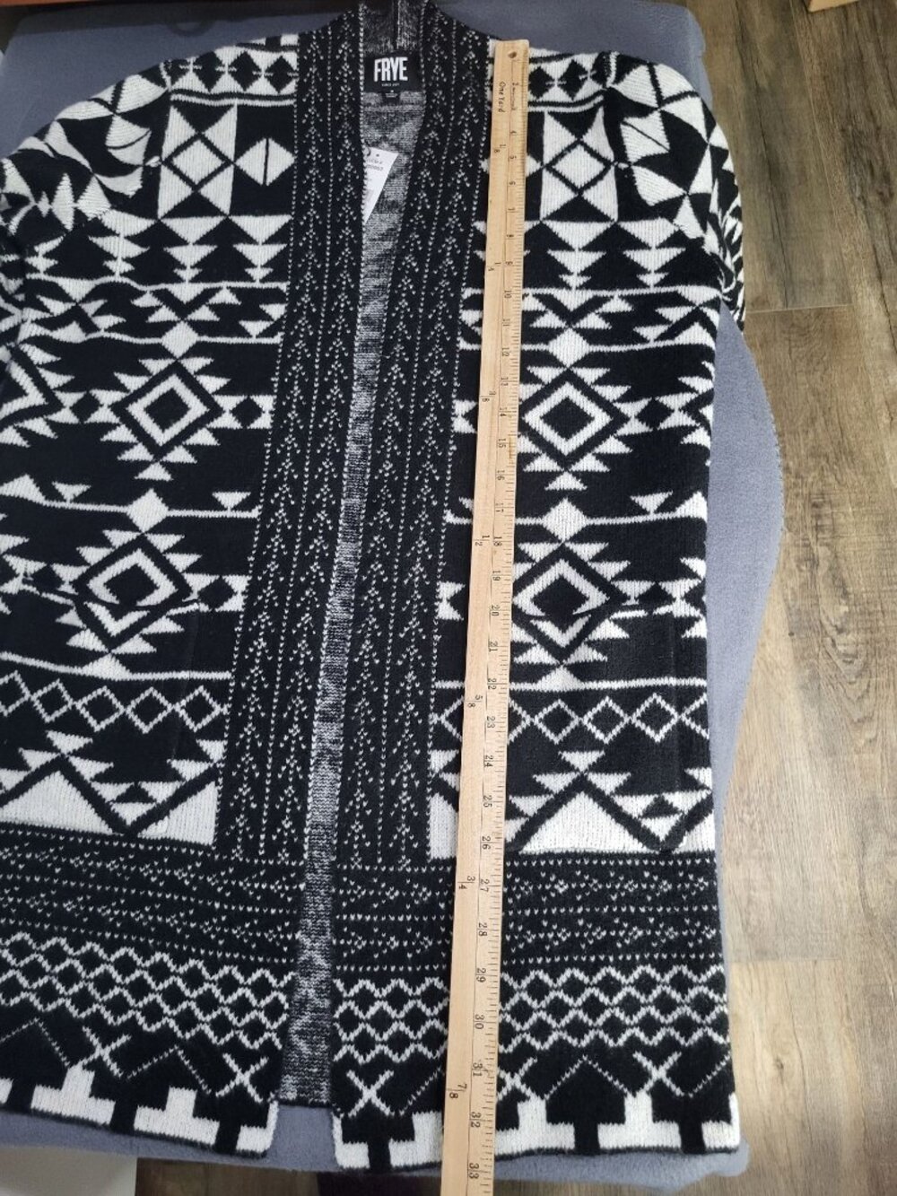 FRYE Women's SM Aztec Geometric Pattern Open Front Cardigan Sweater NWT Western - Picture 7 of 7